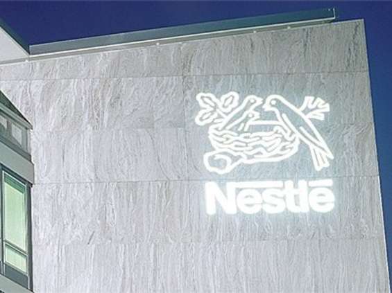 Silny frank uderza w Nestlé 