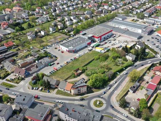 Saller inwestuje w park handlowy w Chojnicach