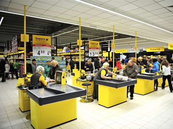 Carrefour rozwija kolejny format sklepów w Polsce 