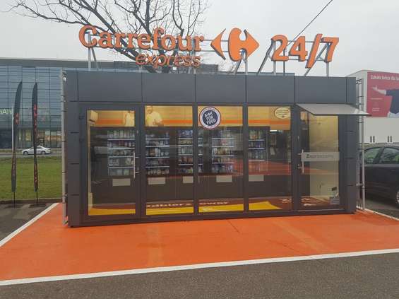 Carrefour uruchomił sklep samoobsługowy w Warszawie 