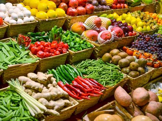 Kantar: Polacy jedzą za mało warzyw i owoców 
