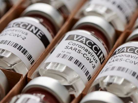 Handel znów naciska na szczepienia 