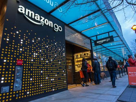 Amazon dystansuje rywali: jest wart ponad 600 miliardów euro! 