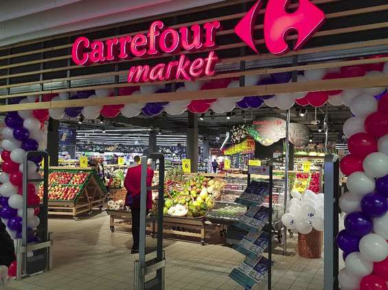Związkowcy Carrefoura chcą podwyżki dla wszystkich pracowników sieci 