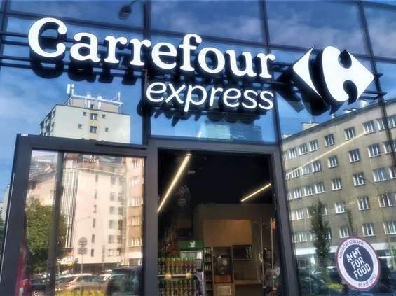 Carrefour odbudowuje sieć franczyzową 