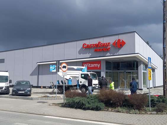 Carrefour otwiera najnowocześniejszy supermarket w Dębicy 
