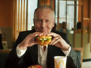 McDonald’s: "Bogusław Linda w reklamie nowego burgera McCrispy"